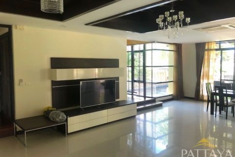 Haus in Pattaya, Thailand 4 Schlafzimmer № 45471 - Foto 15