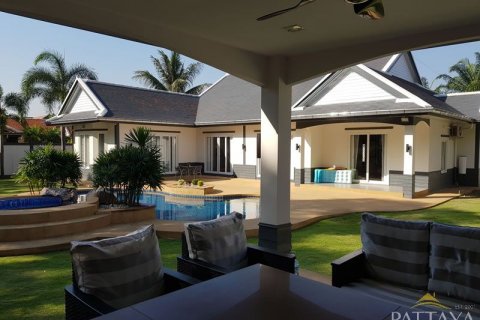 Haus in Pattaya, Thailand 4 Schlafzimmer № 45438 - Foto 16