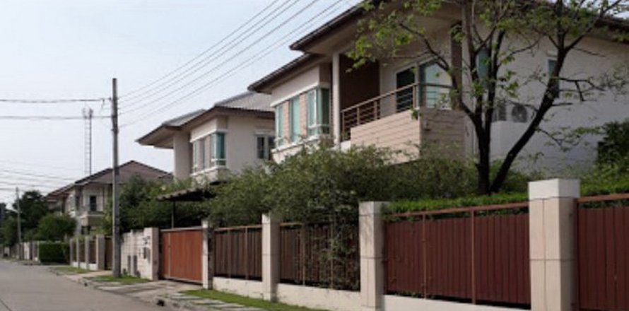 Off-Plan Burasiri Onnut - Bangna in Bangkok, Thailand № 46425
