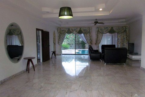 Haus in Pattaya, Thailand 4 Schlafzimmer № 45430 - Foto 15