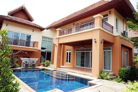 Haus in Pattaya, Thailand 5 Schlafzimmer № 45508 - Foto 14