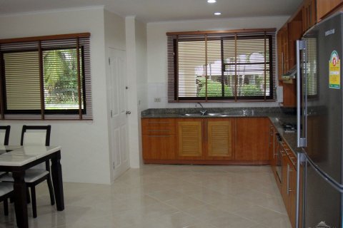 Haus in Pattaya, Thailand 4 Schlafzimmer № 45431 - Foto 8