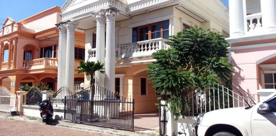 Haus in Pattaya, Thailand 3 Schlafzimmer № 45428