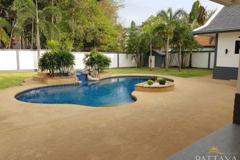 Haus in Pattaya, Thailand 4 Schlafzimmer № 45438 - Foto 25