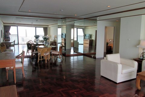 Eigentumswohnung in Pattaya, Thailand, 3 Schlafzimmer № 45417 - Foto 16