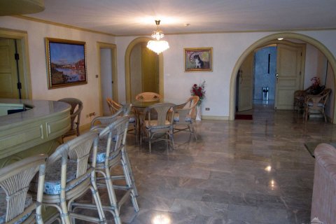 Eigentumswohnung in Pattaya, Thailand, 3 Schlafzimmer № 45284 - Foto 4