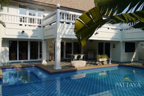 Haus in Pattaya, Thailand 4 Schlafzimmer № 45434