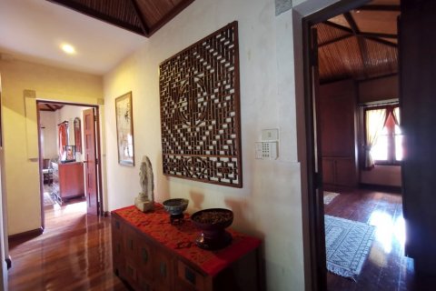 Haus in Pattaya, Thailand 4 Schlafzimmer № 46600 - Foto 16