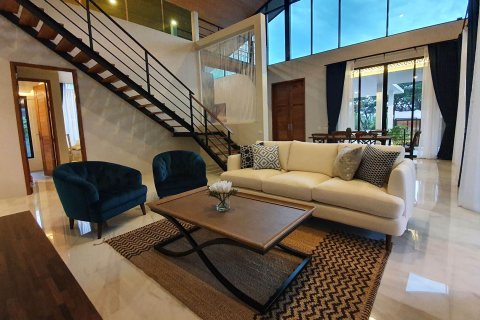 Sobre plano Baan Varij en Phuket, Tailandia № 15735 - foto 2