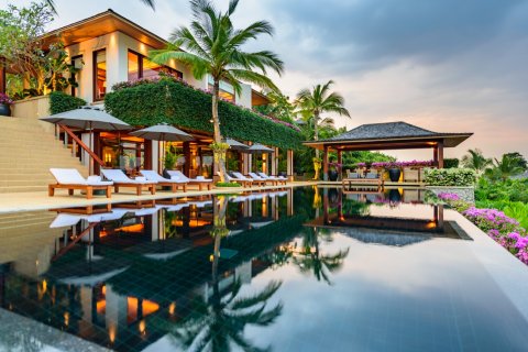Casa de 5 dormitorios en Kamala, Tailandia № 3749