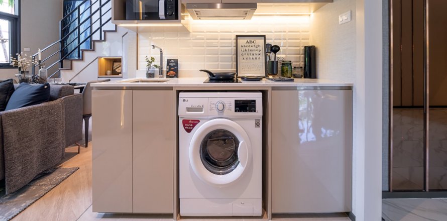 Condominio de 1 dormitorio en Bangkok, Tailandia en NA REVA CHAROENNAKHON  № 3117
