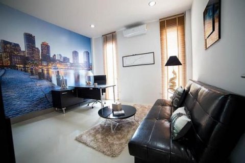 Casa de 5 dormitorios en Pattaya, Tailandia № 8221 - foto 7