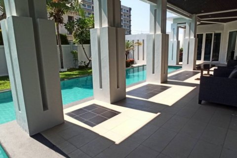 Casa de 4 dormitorios en Pattaya, Tailandia № 9014 - foto 6