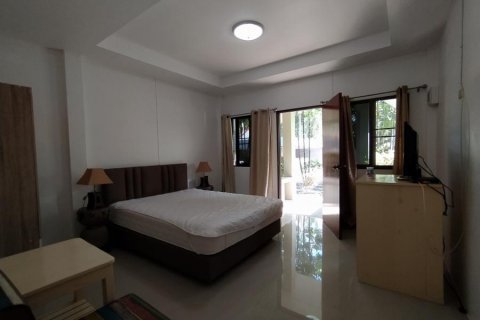 Local comercial en Bang Sare, Tailandia № 8236 - foto 3
