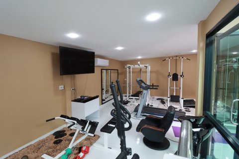 Casa de 5 dormitorios en Pattaya, Tailandia № 9081 - foto 7