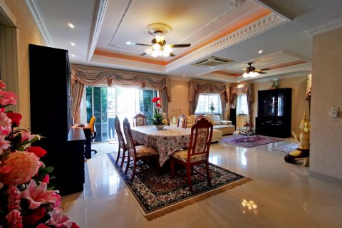 Casa de 2 dormitorios en Pattaya, Tailandia № 9217 - foto 11