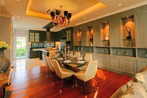 Casa de 4 dormitorios en Pattaya, Tailandia № 8873 - foto 9