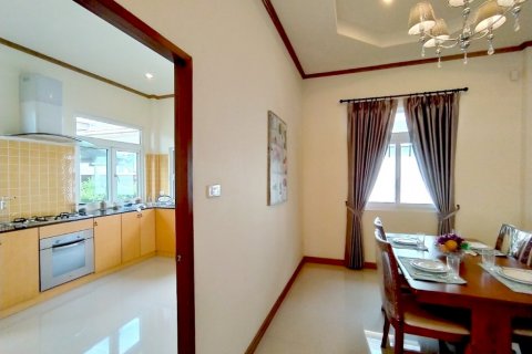 Casa de 3 dormitorios en Pattaya, Tailandia № 8891 - foto 10