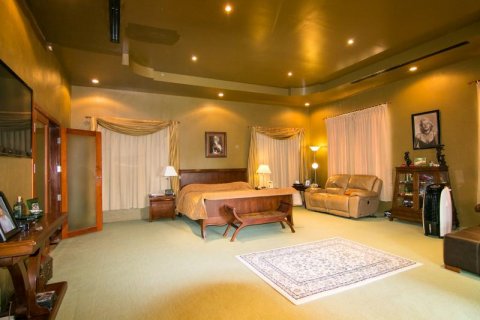 Casa de 4 dormitorios en Bang Lamung, Tailandia № 8362 - foto 12