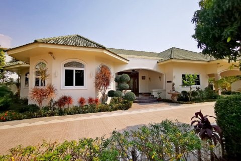 Casa de 2 dormitorios en Pattaya, Tailandia № 8752