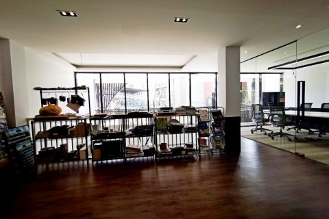 Local comercial 704 m2 en Pattaya, Tailandia № 9233 - foto 12