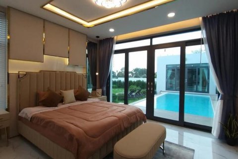 Casa de 4 dormitorios en Pattaya, Tailandia № 8627 - foto 13