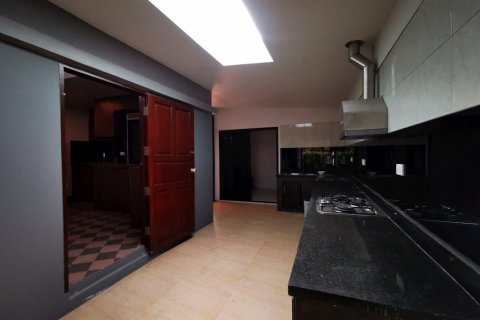 Casa de 3 dormitorios en Pattaya, Tailandia № 8590 - foto 11
