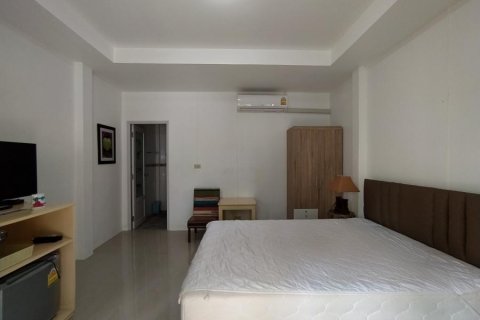 Local comercial en Bang Sare, Tailandia № 8236 - foto 2
