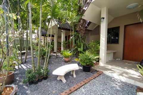 Local comercial en Bang Sare, Tailandia № 8236 - foto 10
