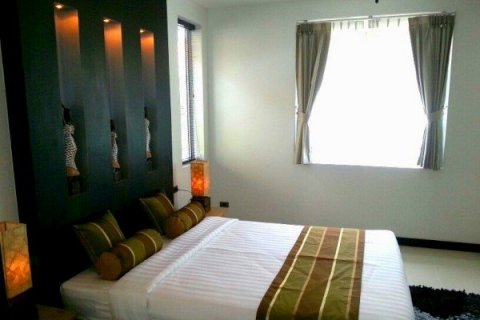 Casa de 4 dormitorios en Pattaya, Tailandia № 8608 - foto 11
