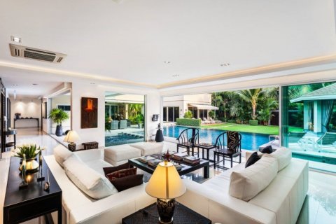 Casa de 8 dormitorios en Pattaya, Tailandia № 8901 - foto 14