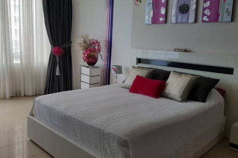 Condominio de 2 dormitorios en Pattaya, Tailandia № 8467 - foto 10