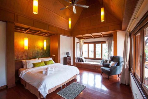 Casa de 4 dormitorios en Pattaya, Tailandia № 8574 - foto 6