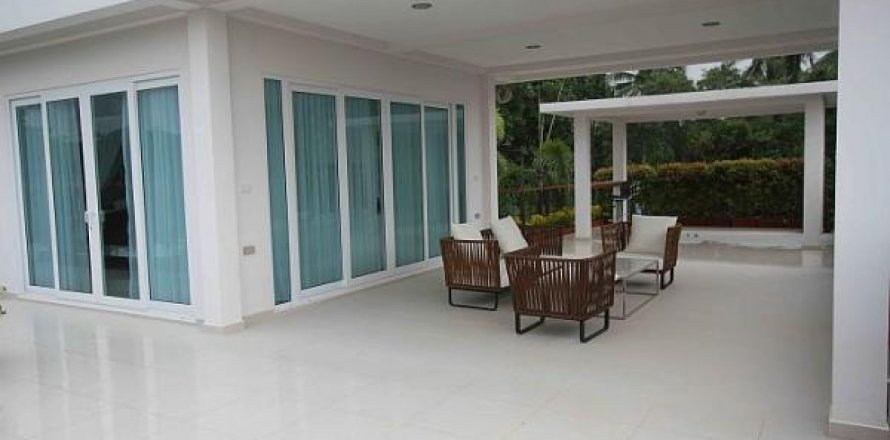Casa de 5 dormitorios en Pattaya, Tailandia № 8221