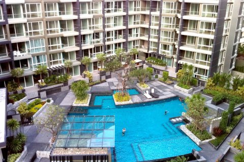 Condominio de 3 dormitorios en Pattaya, Tailandia № 8937