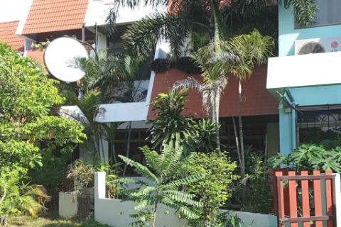 Casa de 3 dormitorios en Chon Buri, Tailandia № 9055 - foto 4