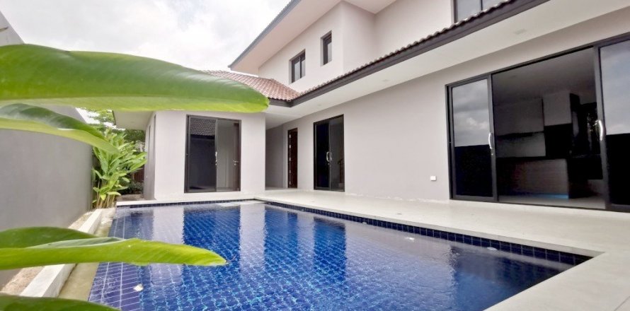 Casa de 4 dormitorios en Pattaya, Tailandia № 9019