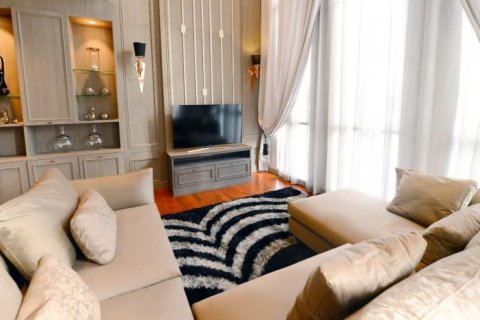 Casa de 4 dormitorios en Pattaya, Tailandia № 8873 - foto 11