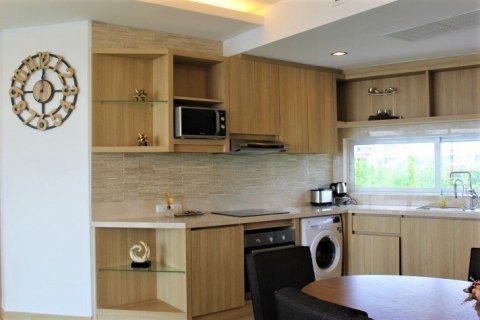 Condominio de 2 dormitorios en Pattaya, Tailandia № 8746 - foto 10