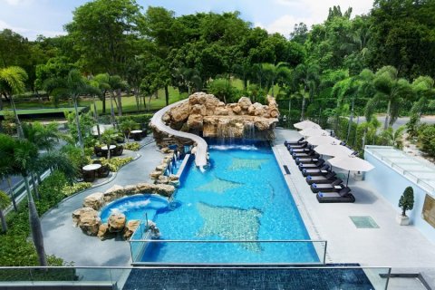 Local comercial 7338 m2 en Pattaya, Tailandia № 8763