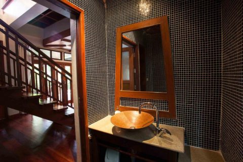 Casa de 4 dormitorios en Pattaya, Tailandia № 8574 - foto 12