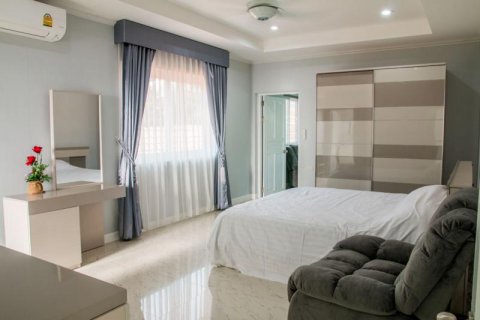 Casa de 6 dormitorios en Pattaya, Tailandia № 8850 - foto 9