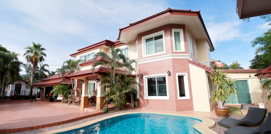 Casa de 5 dormitorios en Pattaya, Tailandia № 9081