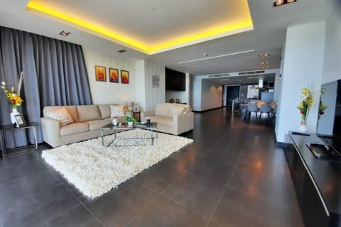 Condominio de 3 dormitorios en Pattaya, Tailandia № 8383 - foto 4