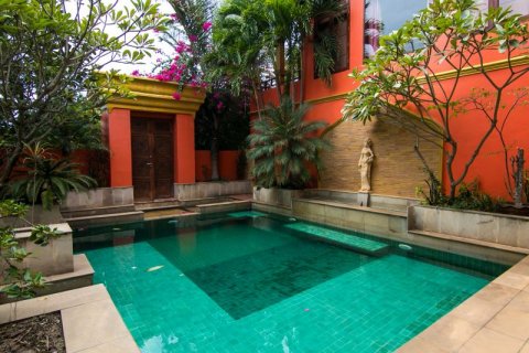 Casa de 4 dormitorios en Bang Lamung, Tailandia № 8362 - foto 3