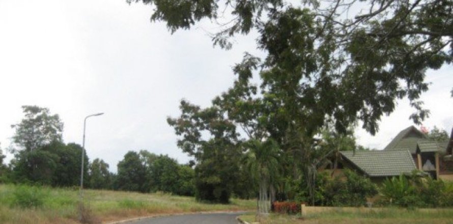 Terreno en Pattaya, Tailandia № 8232