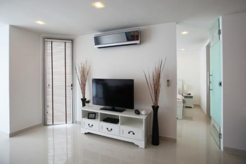 Condominio de 1 dormitorio en Pattaya, Tailandia № 8685 - foto 3