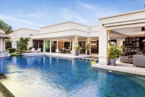 Casa de 8 dormitorios en Pattaya, Tailandia № 8901 - foto 6