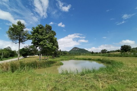 Terreno en Pattaya, Tailandia № 9085 - foto 4