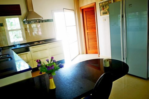 Casa de 3 dormitorios en Pattaya, Tailandia № 9836 - foto 17